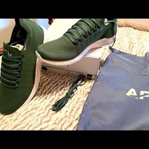 COPY - Men’s size 13 APL with shoe bag included.